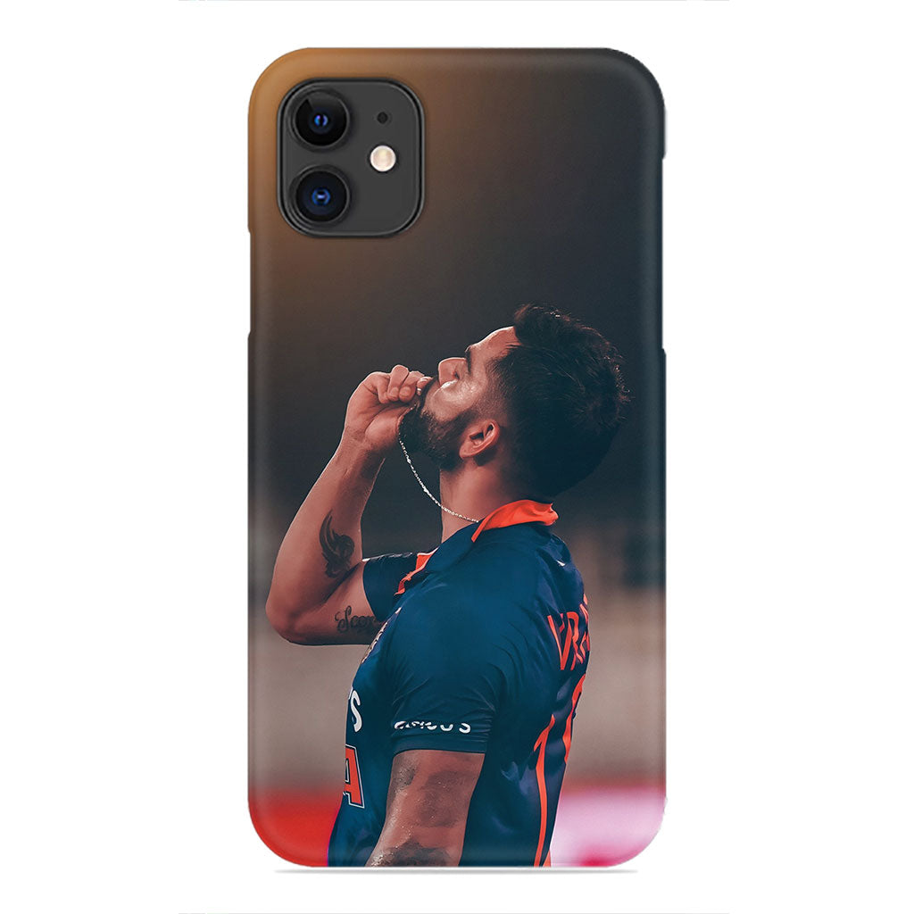 Kohli’s Tribute: A Moment of Passion and Pride Phone Case